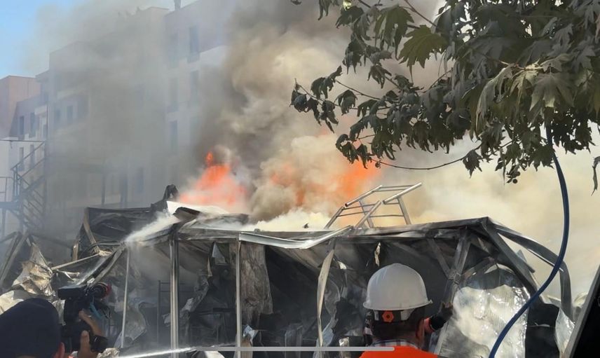 Malatya'da konteyner kentte çıkan yangın ekipleri alarma geçirdi
