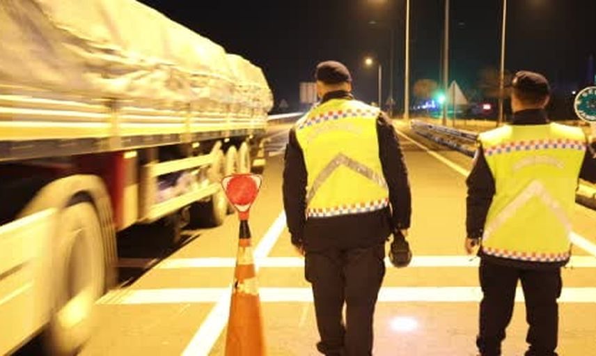 Aksaray yollarında jandarma üç kollu denetim