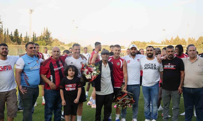 Gaziantep FK hedefi yarışmacı bir sezon: taraftarları maça çağırdı