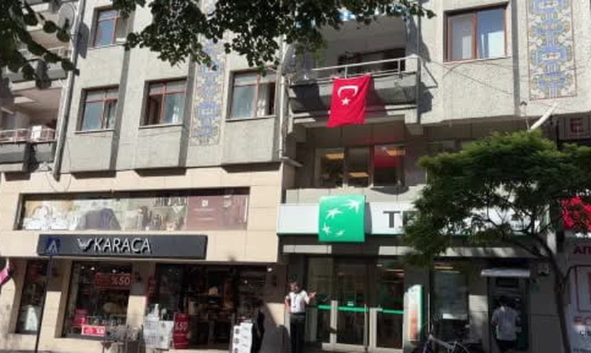Eşpedal temsilcisi Necati Geniş balkondan düşerek hayatını kaybetti
