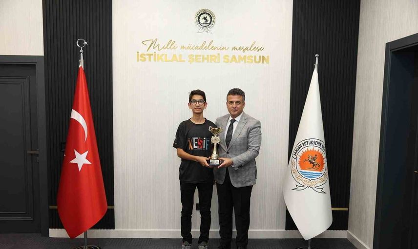 Samsunlu dron şampiyonu başkan Doğan'la zaferini paylaştı