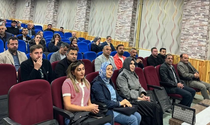 Bayburt Fen Lisesi'nde velilerle yeni eğitim hedefleri ve iş birliği vurgulandı
