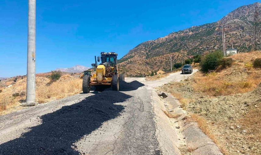 Sason’da kırsal yolların konforunu artıran asfalt hamlesi