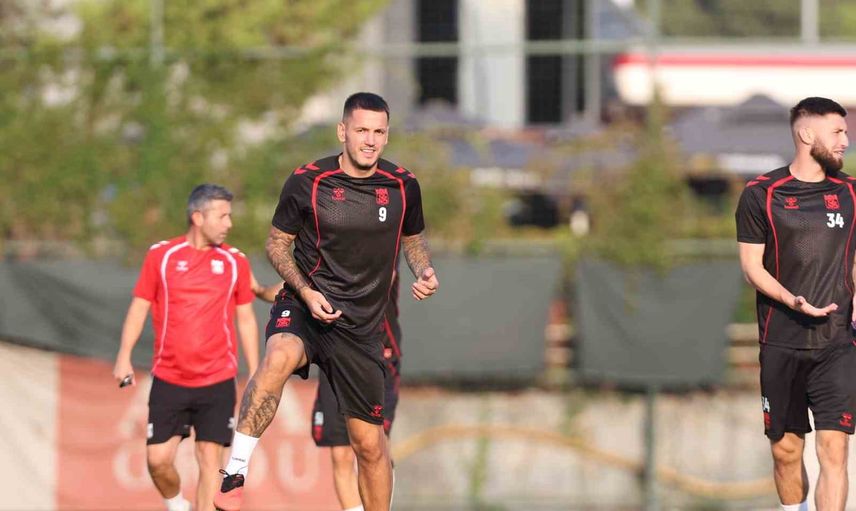 Sivasspor Antalyaspor sınavına taktiksel prova yaptı