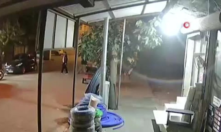 Türkoğlu'nda silahlı kavgada görevli polis hayatını kaybetti