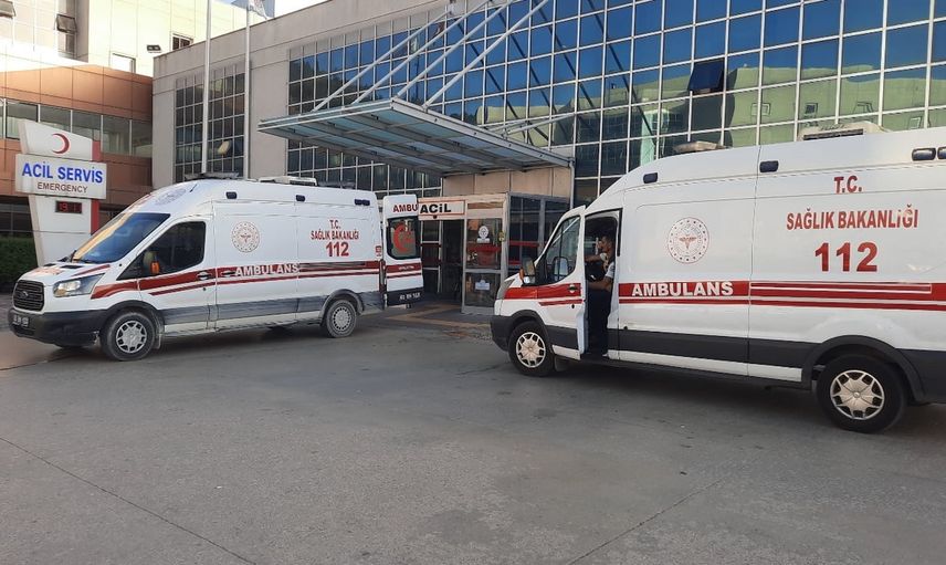 Tokat'ta husumet sonucu duran araca ateş açıldı: 3 kişi yaralandı
