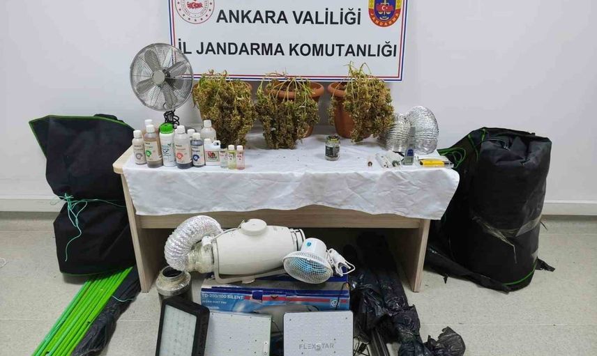 Ankara'da jandarmadan 12 operasyonda 47 şüpheliye işlem: 1 kilo 42 gram metamfetamin ele geçirildi
