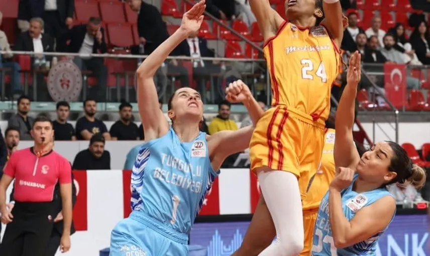 Melikgazi Kayseri'de Jones ve Gülçelik galibiyete taşıdı