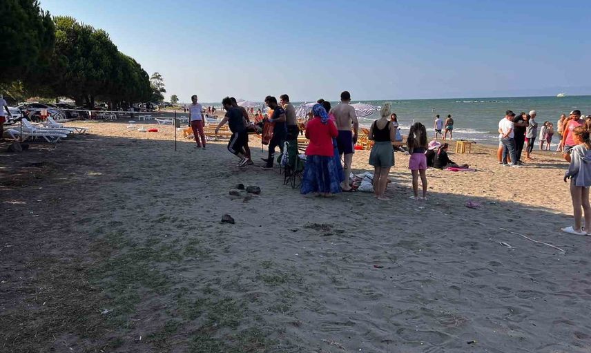 Samsun'da akıntıya kapılan anne ve iki kızı OMÜ tıp fakültesi hastanesine kaldırıldı
