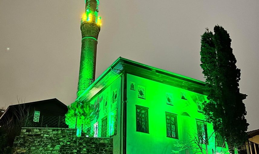 Kocaeli'de eski minareler çelik konstrüksiyonla güçlendiriliyor
