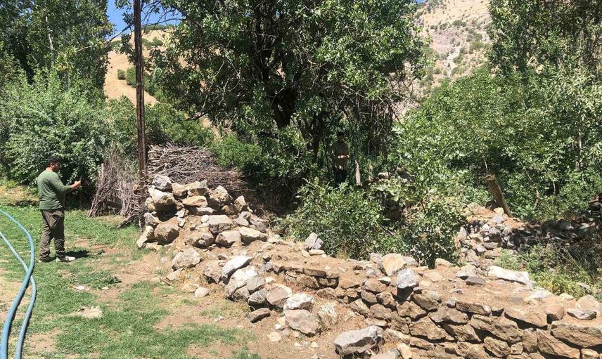Harabeye dönen türbe için mahalleden hayırsever çağrısı