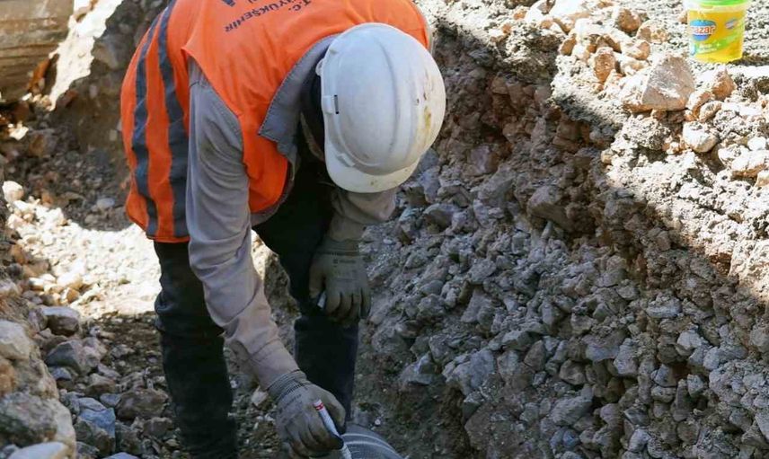 Yerkesik'te içme suyu hattı yenileniyor: 6 bin 500 metrelik proje başladı