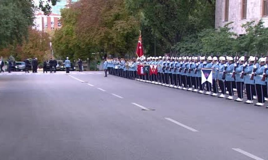 Erdoğan TBMM'de 28. dönem 5. yasama yılı açılışı için resmi törenle karşılandı