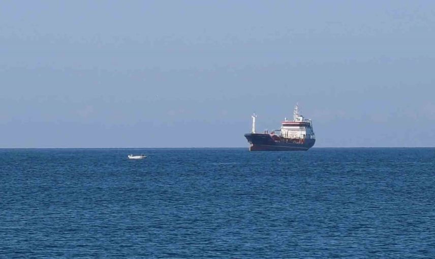 Silivri açıklarında kayıp mürettebatı bulma çalışmaları dördüncü gününde