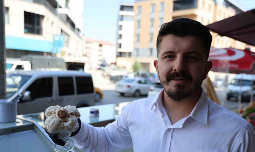 Elazığ'da orcikten dondurma: baba-oğulun yöresel yeniliği Türkiye'de ilk