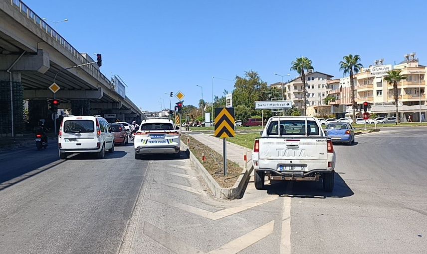 Yol kenarındaki kamyonet polisi alarma geçirdi; sürücünün gerekçesi mazot çıktı