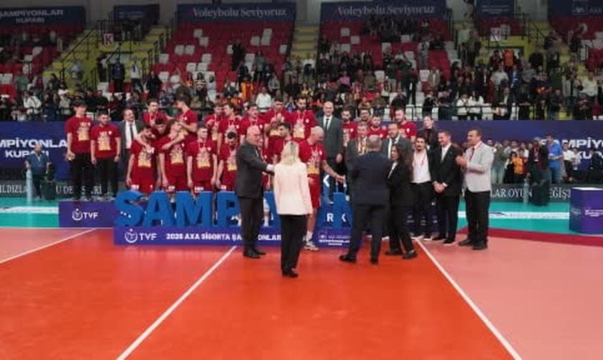Galatasaray voleybol takımı kupayla sezona güçlü başladı, bunlar daha başlangıç