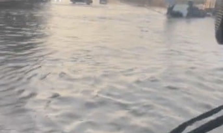 Gaziantep’te organize sanayi bölgesini su bastı: aniden bastıran sağanak trafikte aksamalara yol açtı