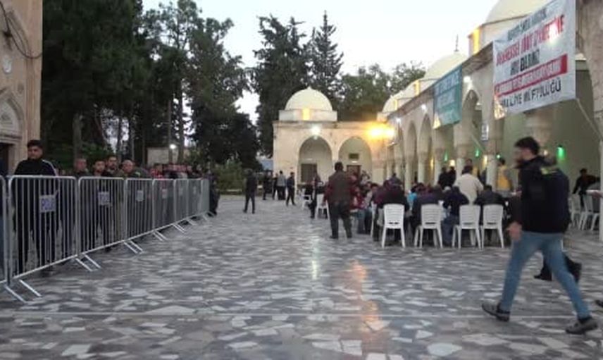 Şanlıurfa’da binlerce vatandaş tirit sofrasında buluştu