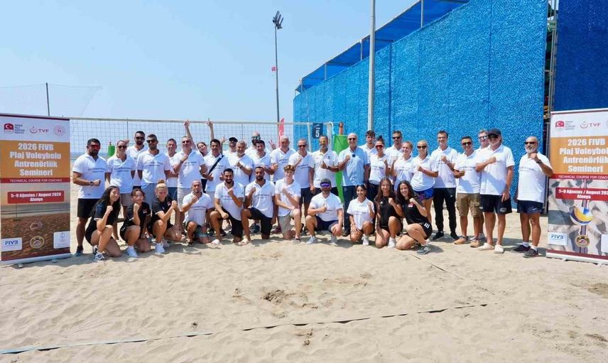 Alanya’da uluslararası plaj voleybolu antrenörlük programı başladı