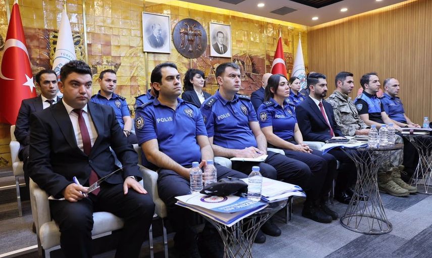 Erzincan'da asayiş gündemi: okul güvenliği ve rehberlik ön plana çıktı
