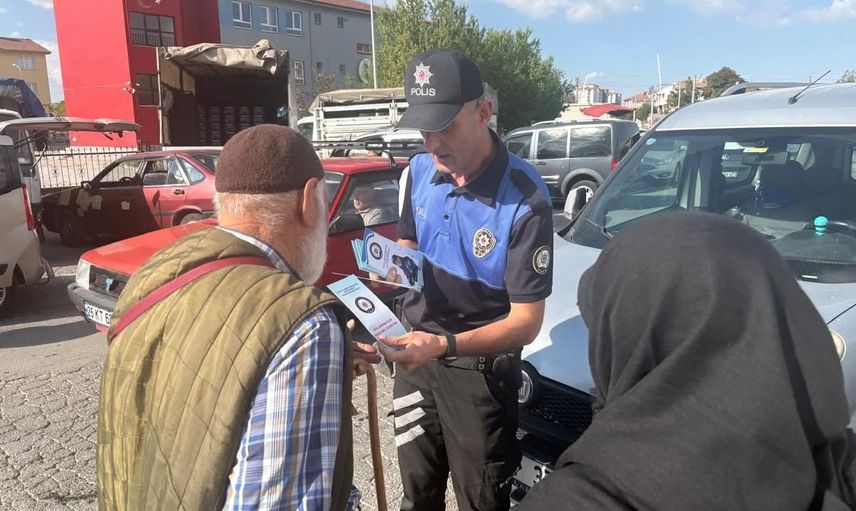 Okul çevrelerinde geniş kapsamlı denetim: polis veliler ve esnafa bilgi verdi