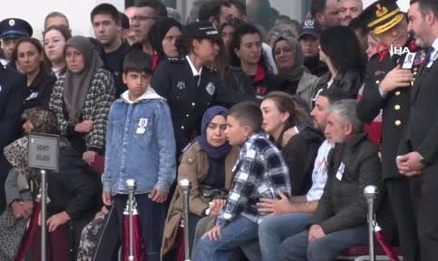 Pursaklar'da şehit olan polis Ahmet Türkoğlu Ankara Emniyet Müdürlüğü'nde törenle uğurlandı
