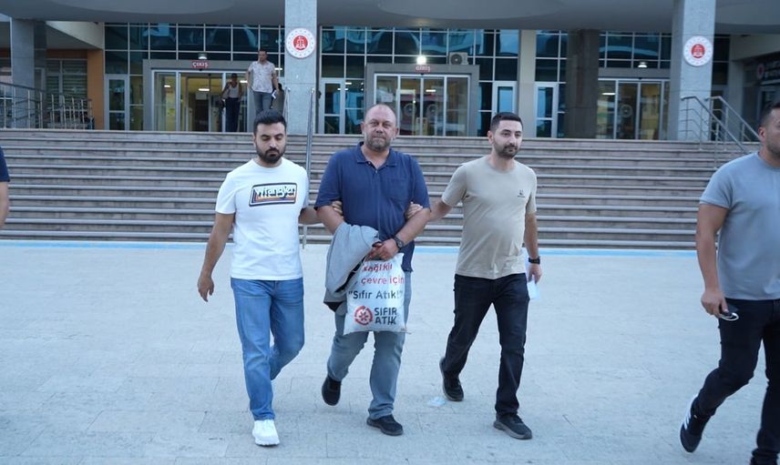 Ruhsat karşılığı 200 bin euro istendiği iddiasıyla CHP'li meclis üyesi tutuklandı
