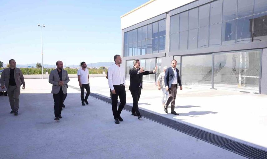 Yenişehir'de güneş enerjili modern galericiler sitesi açılıyor