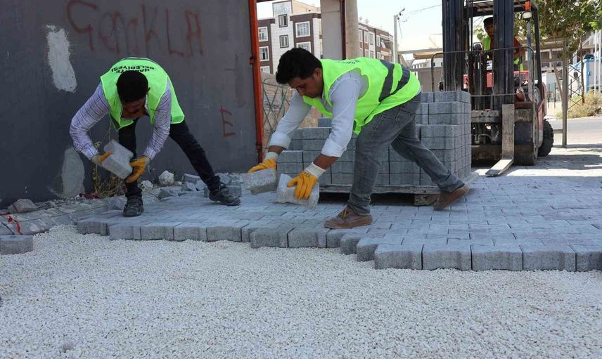 Haliliye'de ulaşım konforu için sokaklarda kapsamlı yenileme