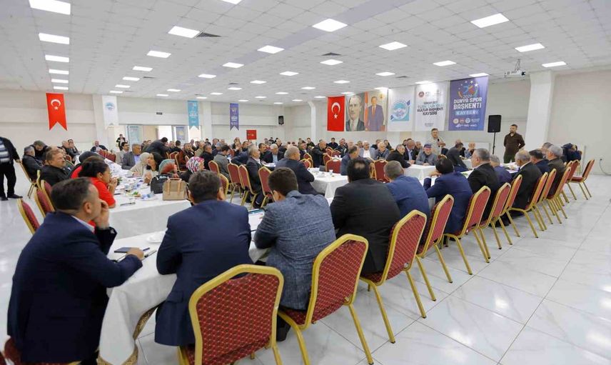 Büyükkılıç muhtarlarla kırsal hizmetlerin önceliklerini belirledi
