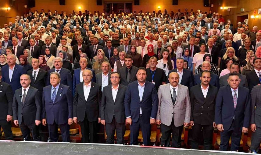 Turgay Şengönül yeniden başkan seçildi: MHP Malatya'da birlik vurgusu
