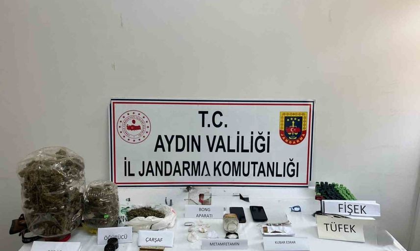 Eş zamanlı baskında Kuşadası'nda 12 kişiye gözaltı, 4 tutuklama