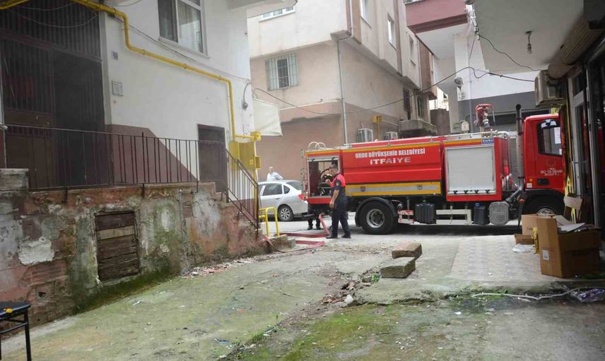 Ocakta unutulan yemek mahalleyi dumana boğdu, bir kişi etkilendi