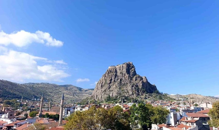 Afyonkarahisar yeni haftaya yağışsız ve ılıman bir başlangıç yapıyor