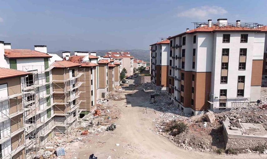 Sındırgı'da bir yıl: yeniden inşa edilen bin 181 yapıda sona yaklaşılır