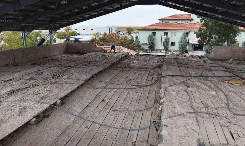 Selçuklu mirası Eskil Ulu Camii yeniden ibadete açılmayı bekliyor