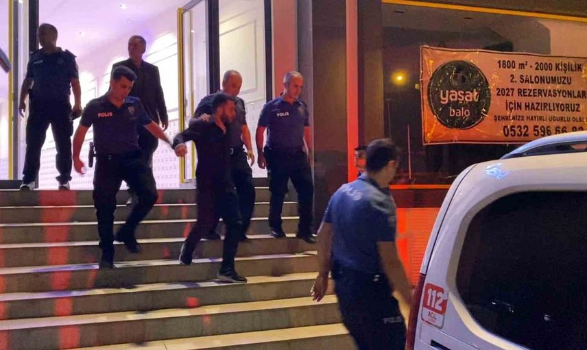 İnegöl'de düğünde oyun havası tartışması bıçaklı kavgaya dönüştü