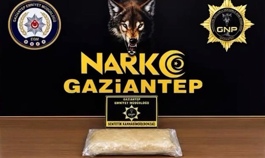 Gaziantep'te iki araçta yapılan aramada sentetik kannabinoid hammaddesi bulundu