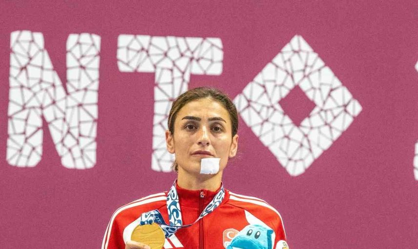 Yıldırım'dan Taranto'ya altın yürüyüş: Hatice Kübra İlgün kürsüye çıktı