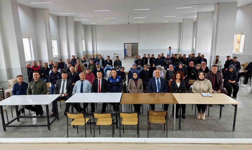 Hisarcık'ta personel eğitildi: teknoloji bağımlılığı ve kadına yönelik şiddetle mücadele