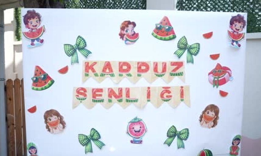 Gaziosmanpaşa'da karpuz şenliği çocuklara israf yerine yaratıcılığı öğretti