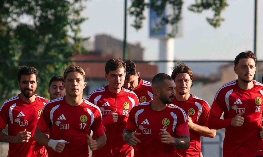 Eskişehirspor sezona pazar akşamı Alanya 1221 FSK sınavıyla başlayacak