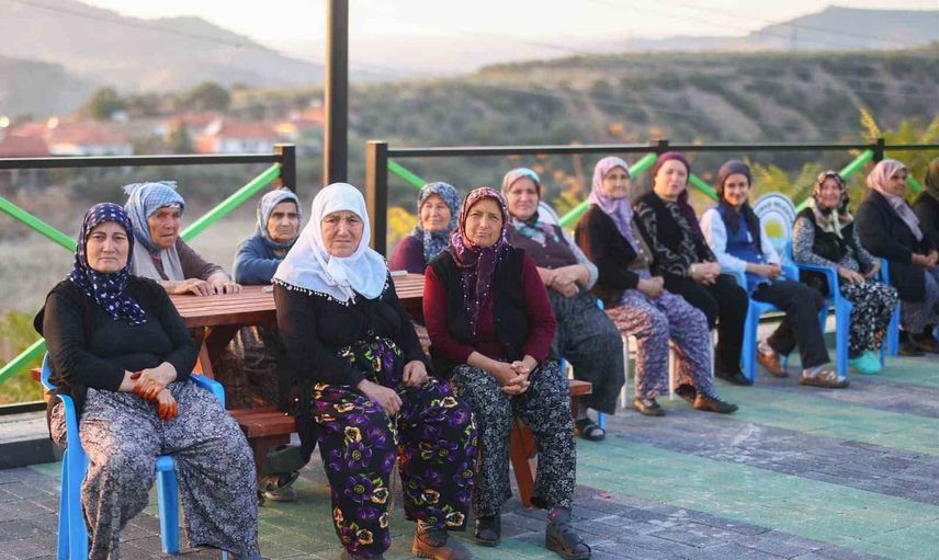 Köprübaşı'nda üreticiye yatırım: balıkçılara soğuk depo, Borlu'ya seyir terası