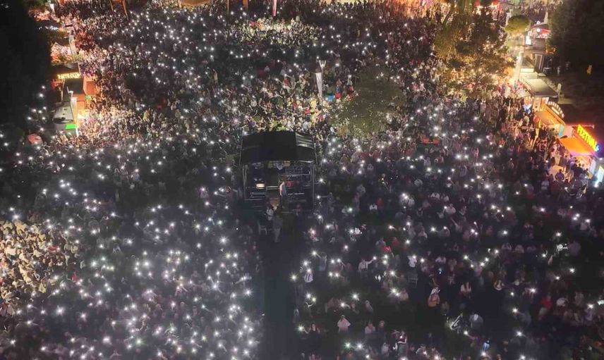 Porsuk kıyısında kültür, müzik ve atölye coşkusu sürdü