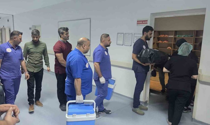 İki yaşındaki Emine'nin organları üç çocuğa umut oldu