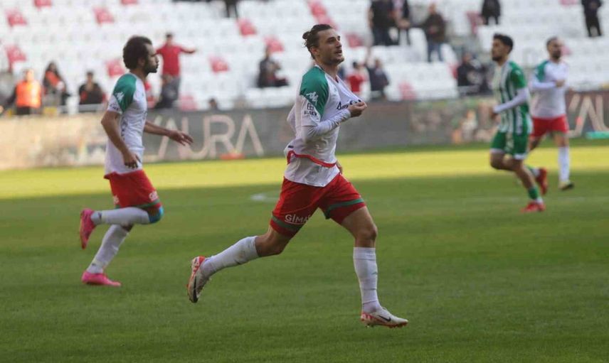 Karşıyaka rotasyonunu güçlendiriyor: Fatih Taşdelen geri dönüyor