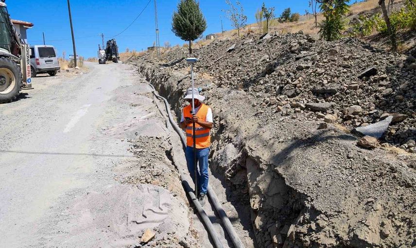 Hacıyusuflar’da içme suyu hattında sona yaklaşıldı