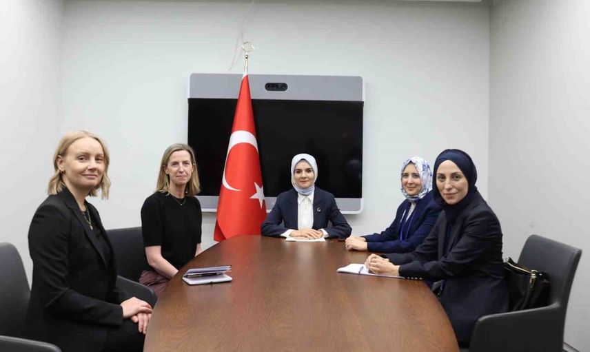 dijital çocuk güvenliği için youtube yetkilisiyle görüşme