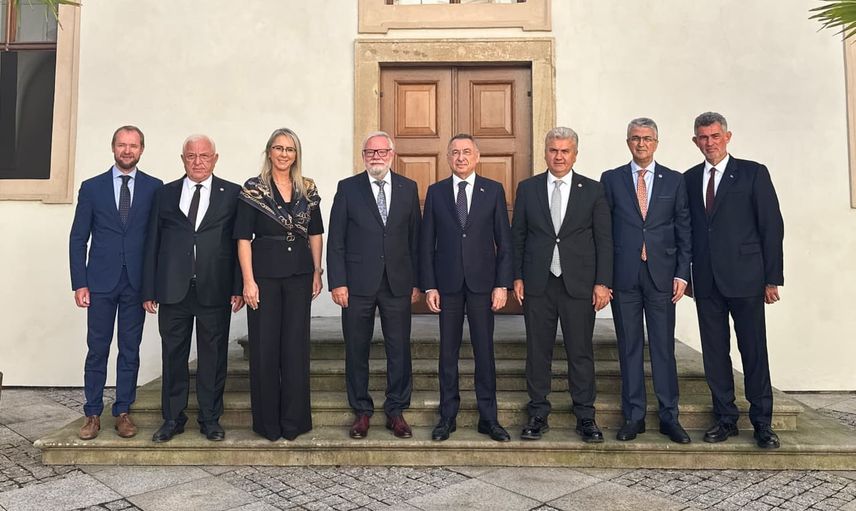 Prag ziyaretinin ardından Çekya'ya: İsrail'e Gazze'deki katliamı durdurma çağrısı